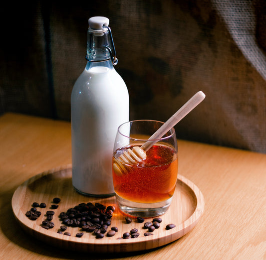 5 Ways to Style Wooden Platters and Trays in Your Kitchen